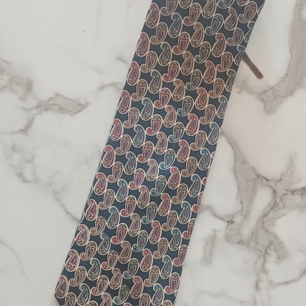 PIERRE BALMAIN(France)Vintage  Paisley Tie (100% Italian Silk)